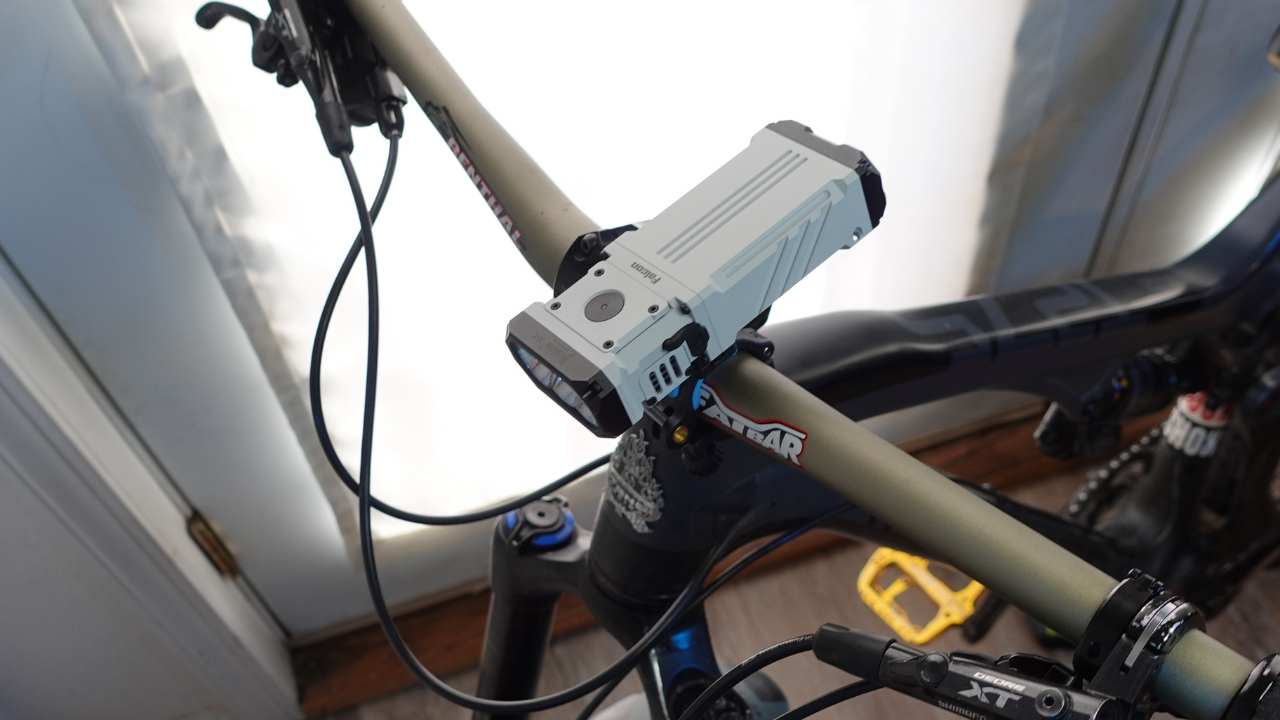 Mounted bike flashlight X1